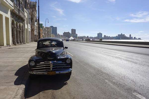 Camino al Malecón en La Habana