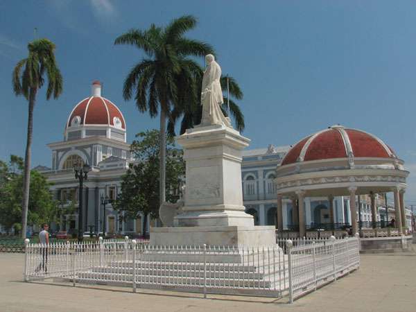 Parque Jose Marti en Cienfuegos
